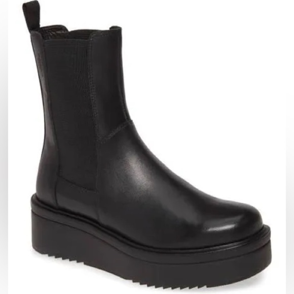 Vagabond Tara Boot